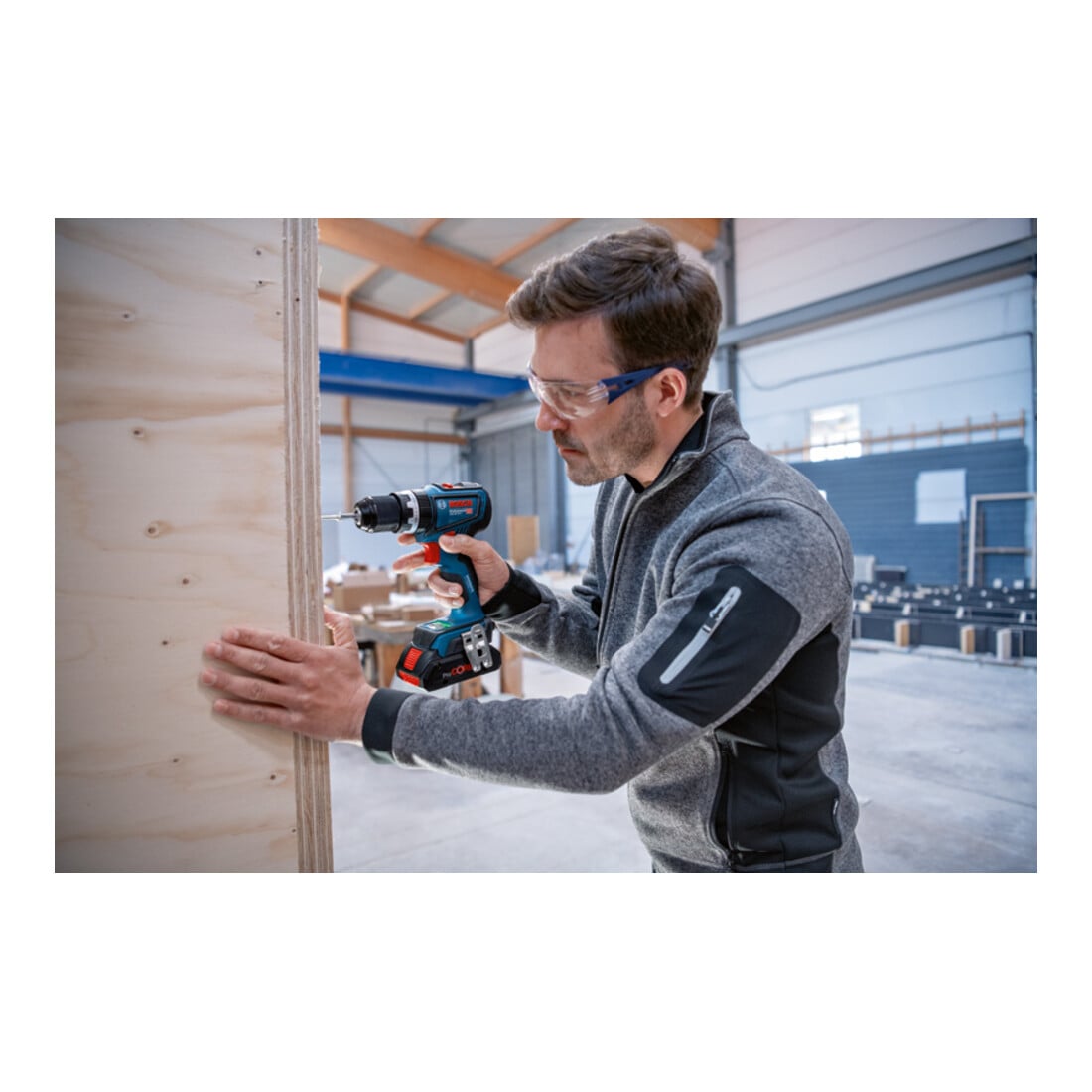 Bosch Avvitatore a percussione a batteria GSB 18V-90 C con 2x ProCore 4,0Ah, in L-BOXX