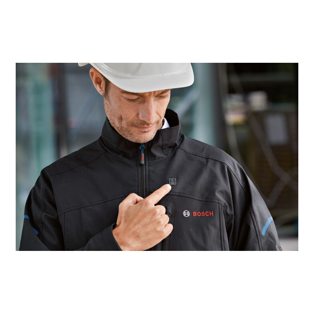 Bosch Beheizbare Kleidung GHJ 12+18V XA: Akkuadapter, Ladegerät, 1x Akku, Gr. 2XL