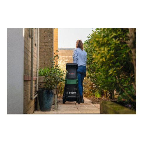 Bosch Broyeur UniversalShredder 2x18V-25, 2 x batterie PBA 18V 4.0Ah