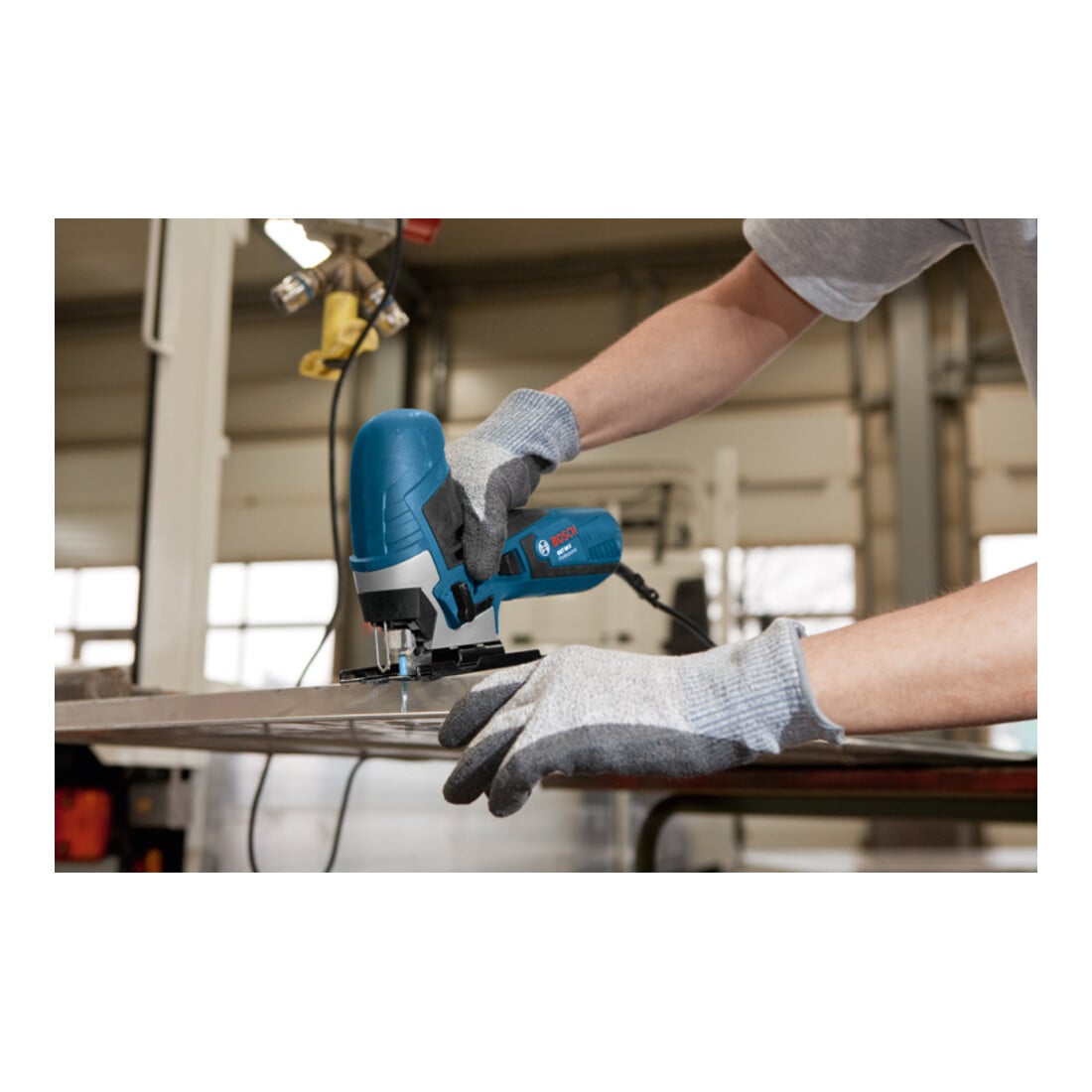 Bosch decoupeerzaag GST 90 E