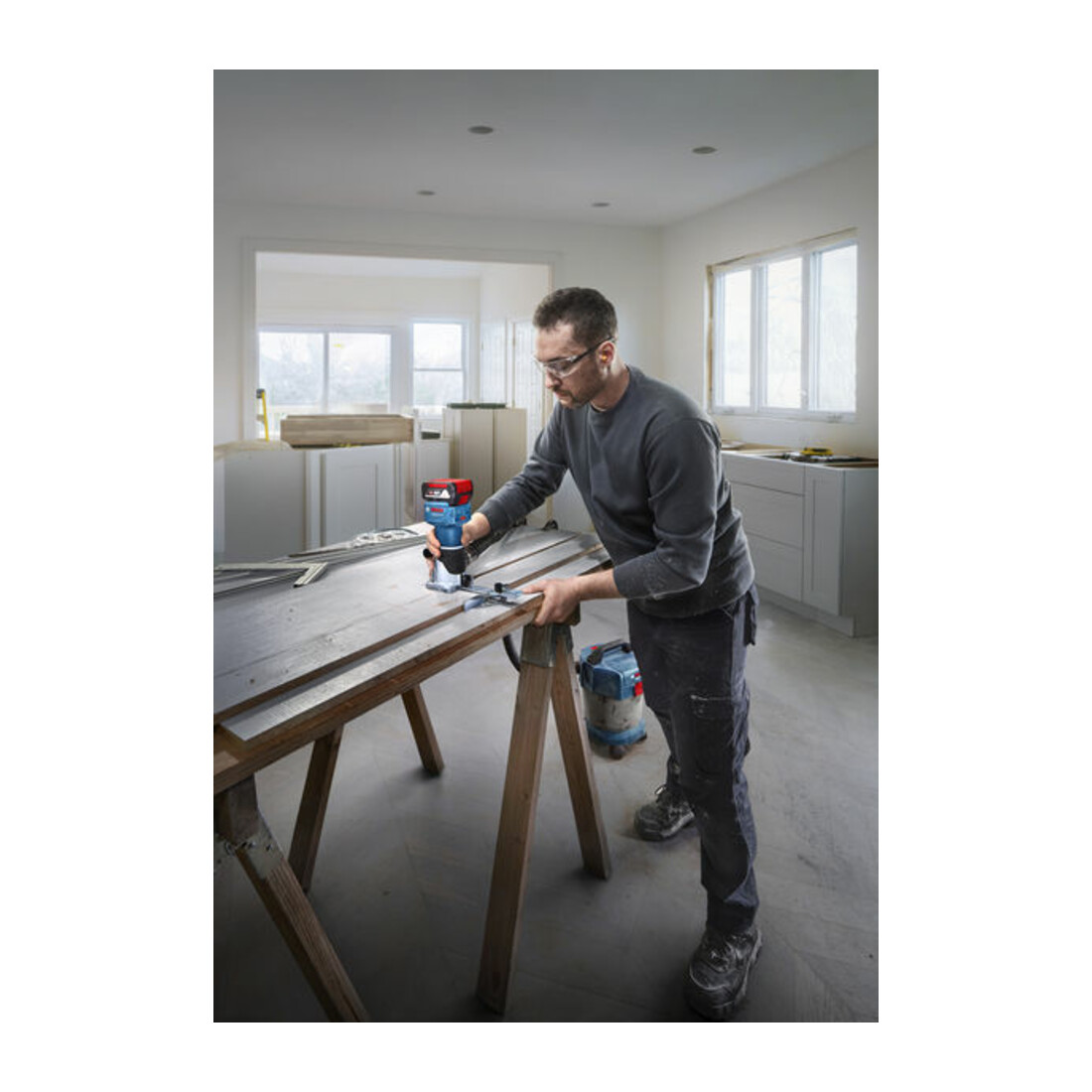 Bosch Défonceuse GLF 18V-8 en L-BOXX