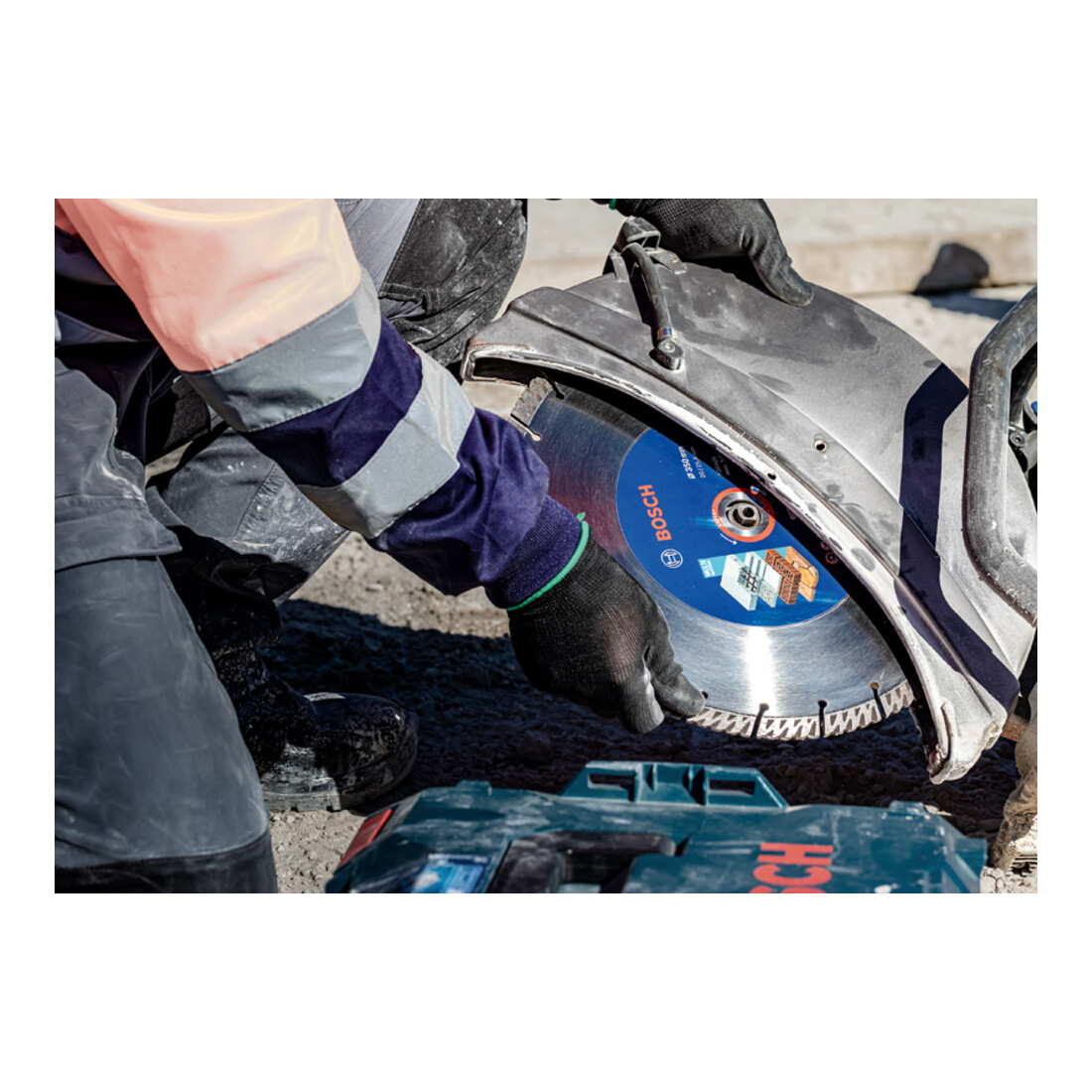 Bosch Disco da taglio diamantati EXPERT MultiMaterial 300x20/25,40x3x15mm, per seghe da banco