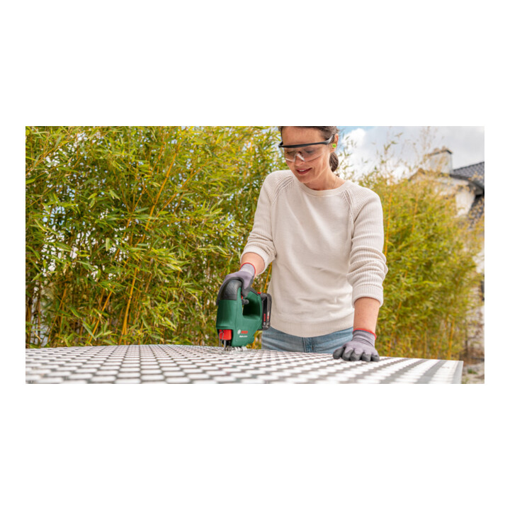 Bosch EasySaw 18V-70 accu decoupeerzaag