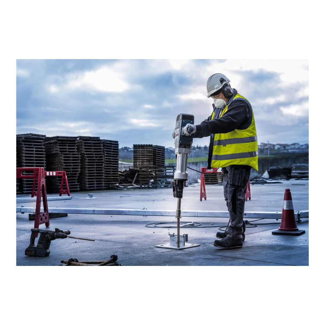 Bosch Erdnageleintreiber mit 28-mm-Sechskantaufnahme 300 mm