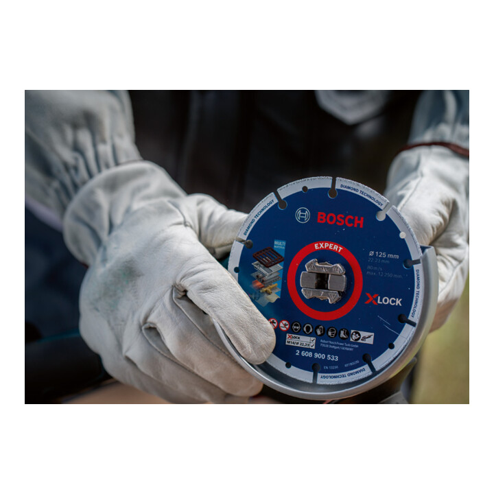 Bosch EXPERT Disque métal diamanté X-LOCK disque de coupe, 115 x 22,23 mm