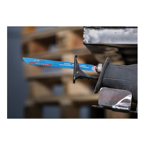 Bosch Expert ‘Hard Nail Pallets’ S 1122 CHM Säbelsägeblatt