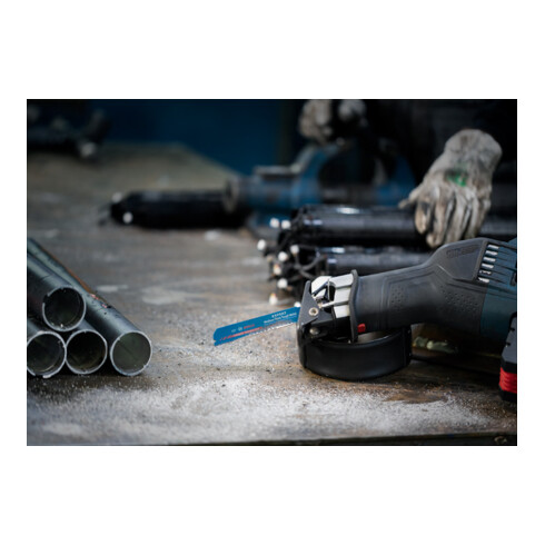 Bosch EXPERT Medium-Thick Tough Metal S 955 HHM Säbelsägeblatt 1 Stück für Säbelsägen