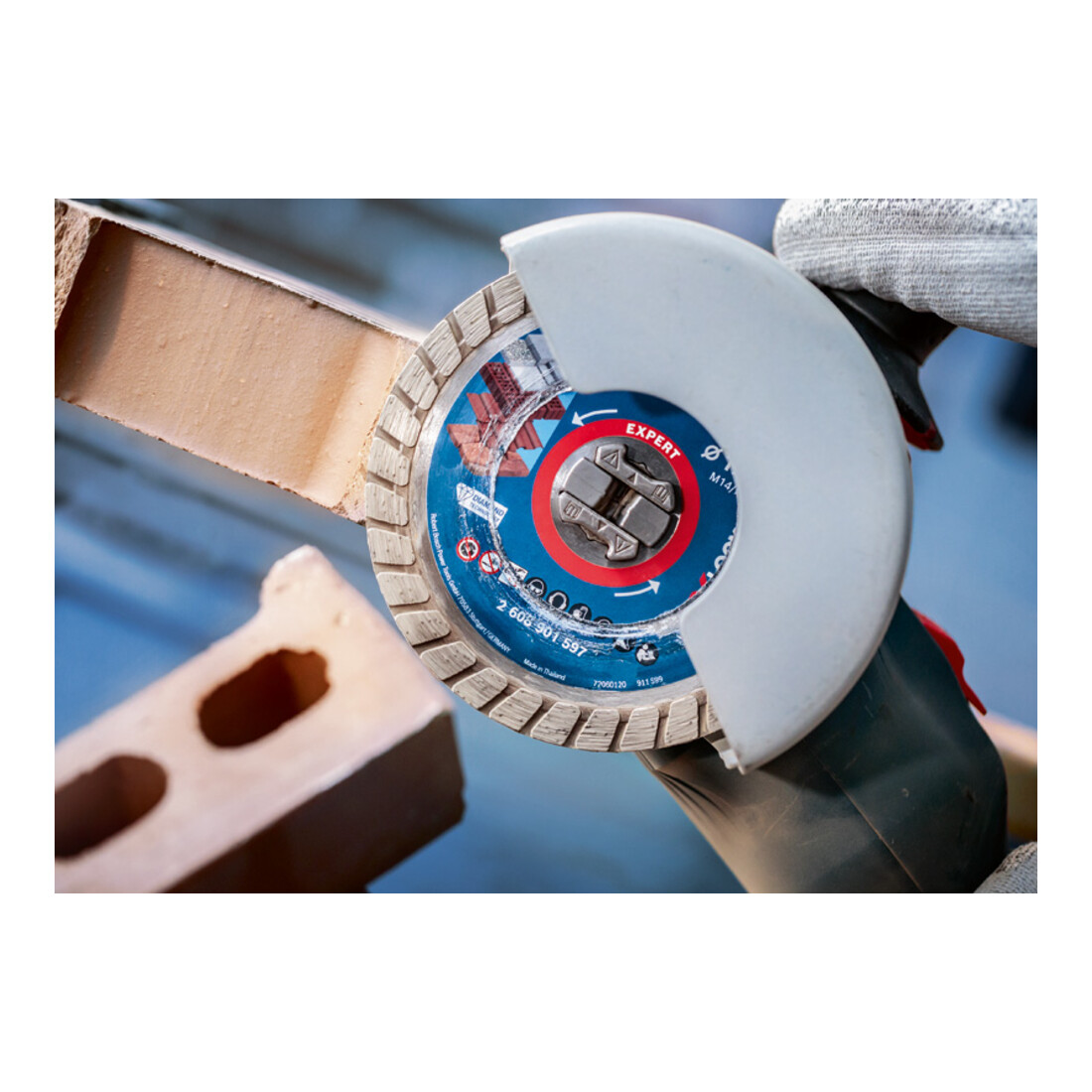 Bosch EXPERT MultiMaterial X-LOCK Disques à tronçonner diamantés, 125 x 22,23 x 2,4 x 12 mm