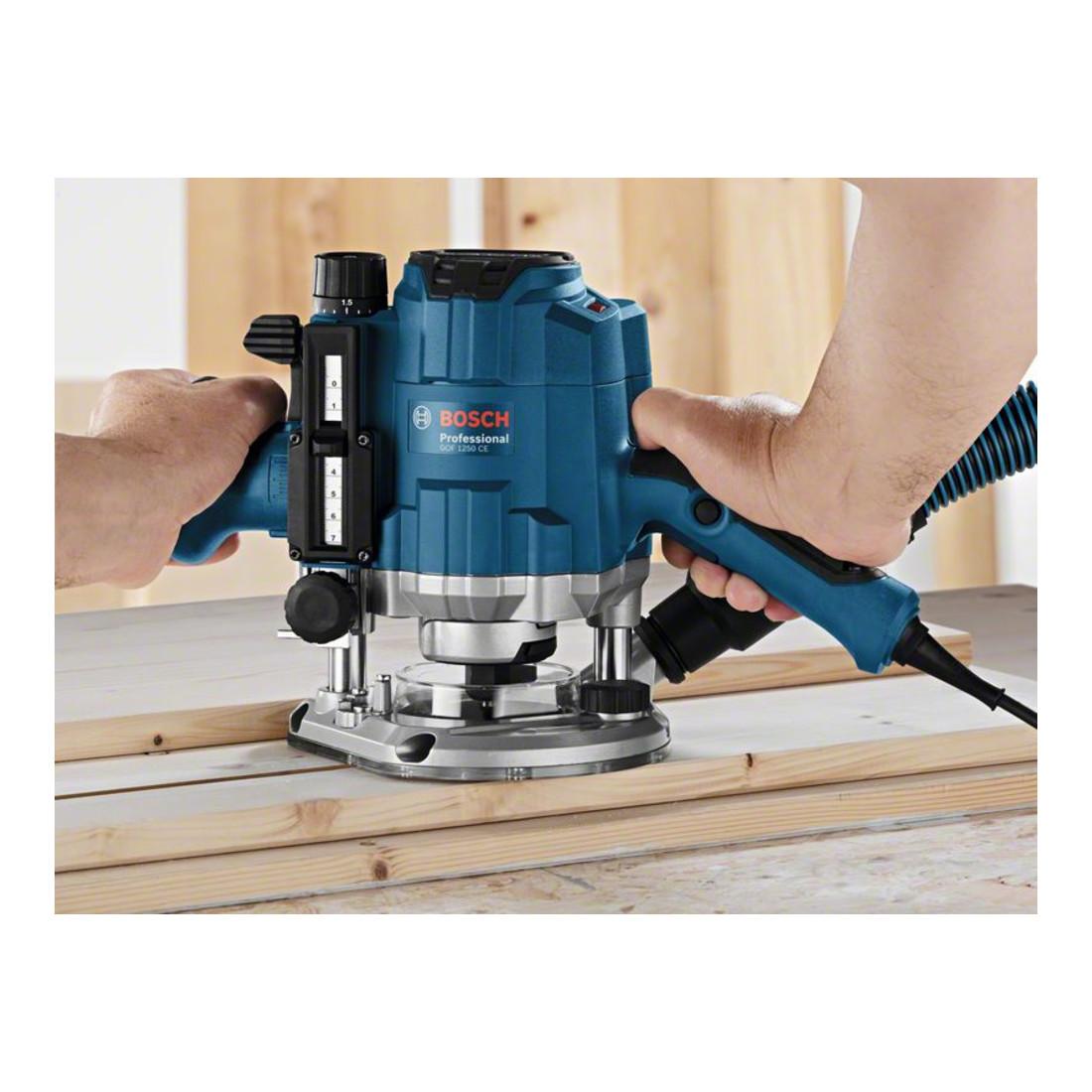 Bosch Fresatrice verticale GOF 1250 CE