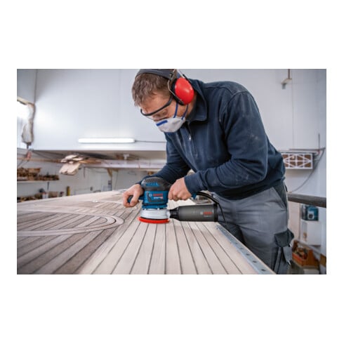 Bosch GEX 40-150 excentrische schuurmachine met 1 x M480 schuurvel en L-BOXX
