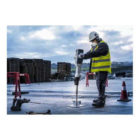Bosch grondspijkerapparaat met 28 mm zeskantkop 300 mm