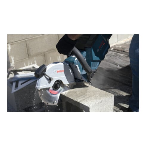 Bosch Akku-Trennsäge GCS 18V-230