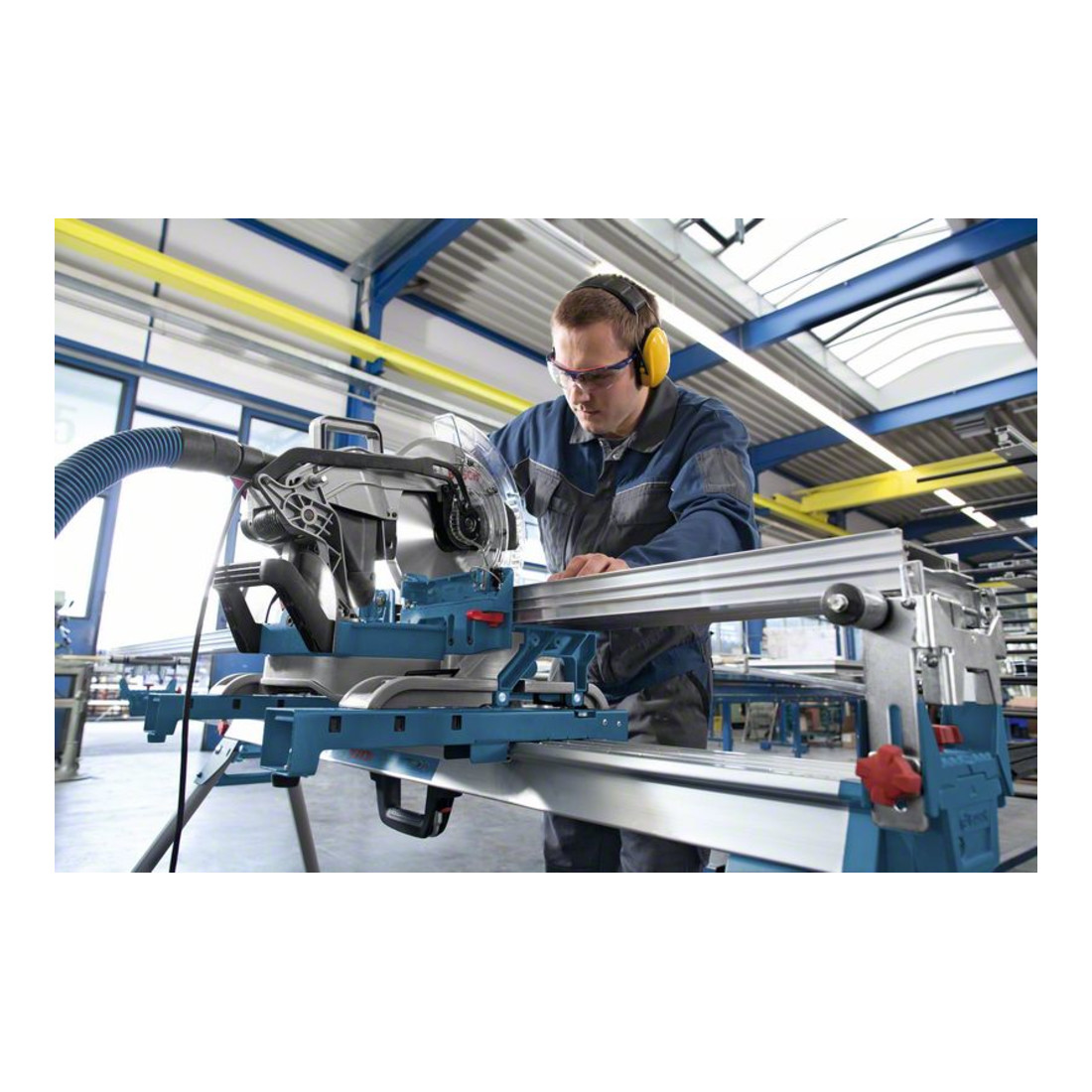 Bosch Kapp- und Gehrungssäge GCM 12 JL