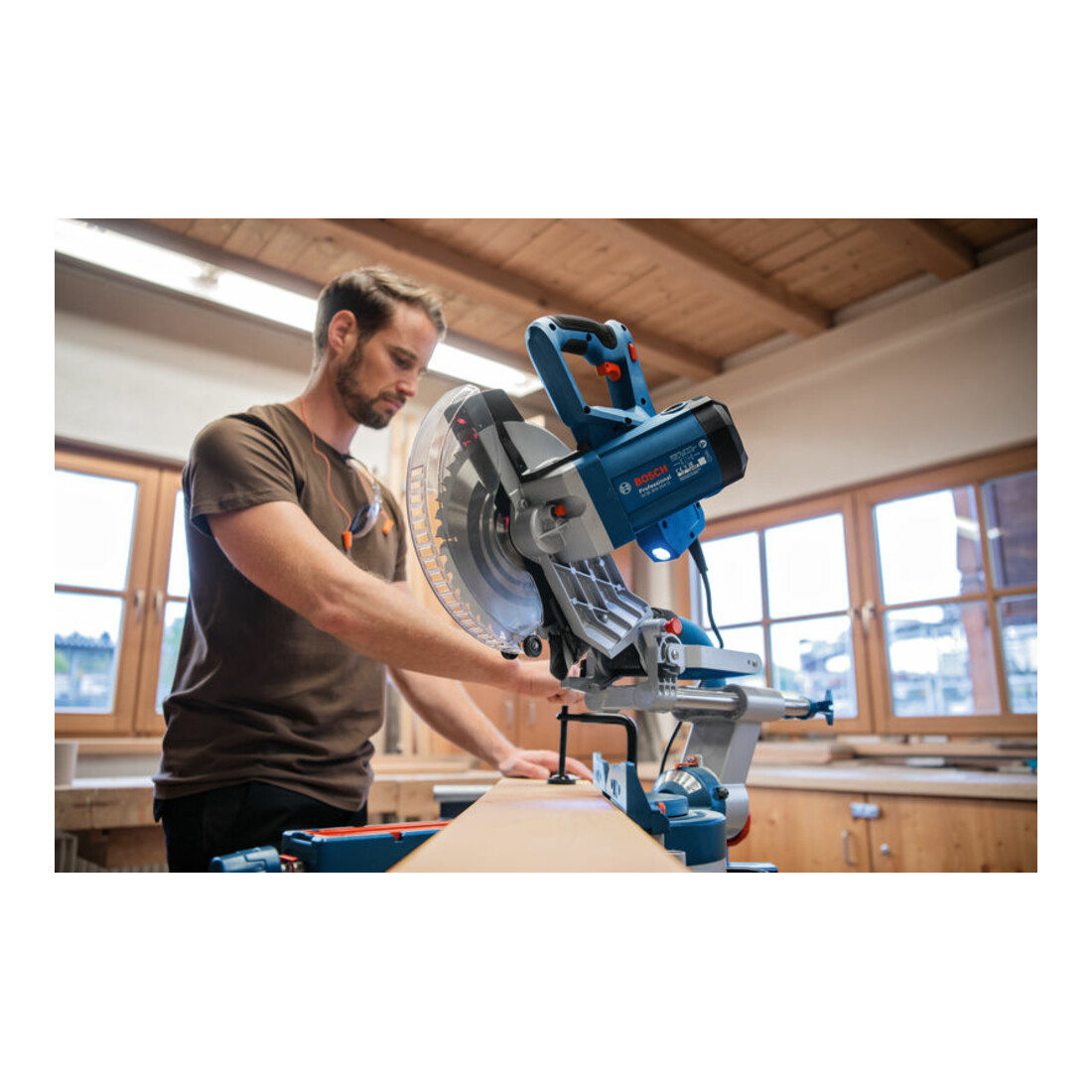 Bosch Kapp- und Gehrungssäge GCM 305-254 D