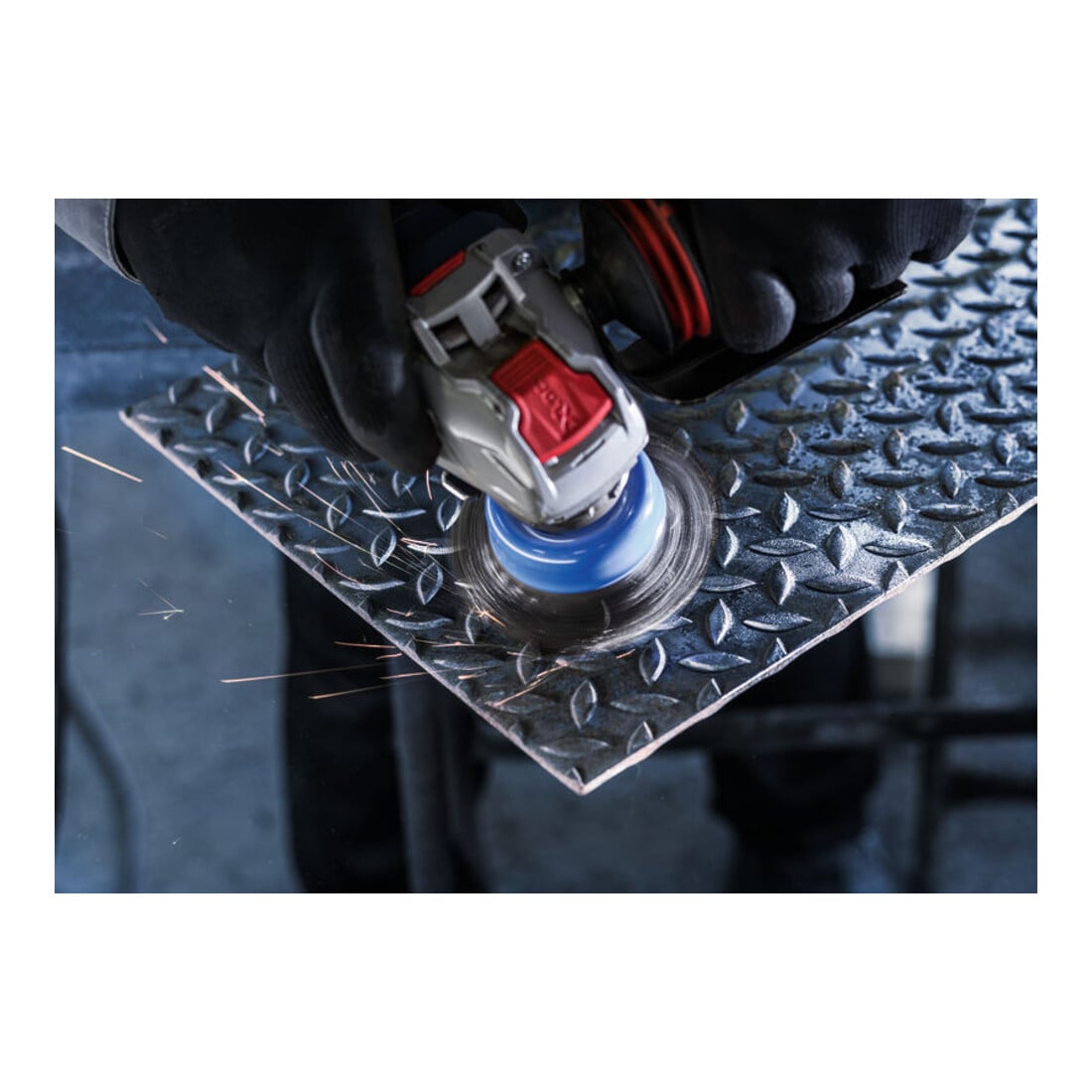 Bosch komborstel X-LOCK Heavy voor metaal geknoopt staaldraad