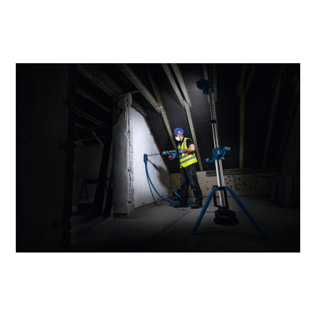 Bosch Lampada da cantiere a batteria GLT18V-5000
