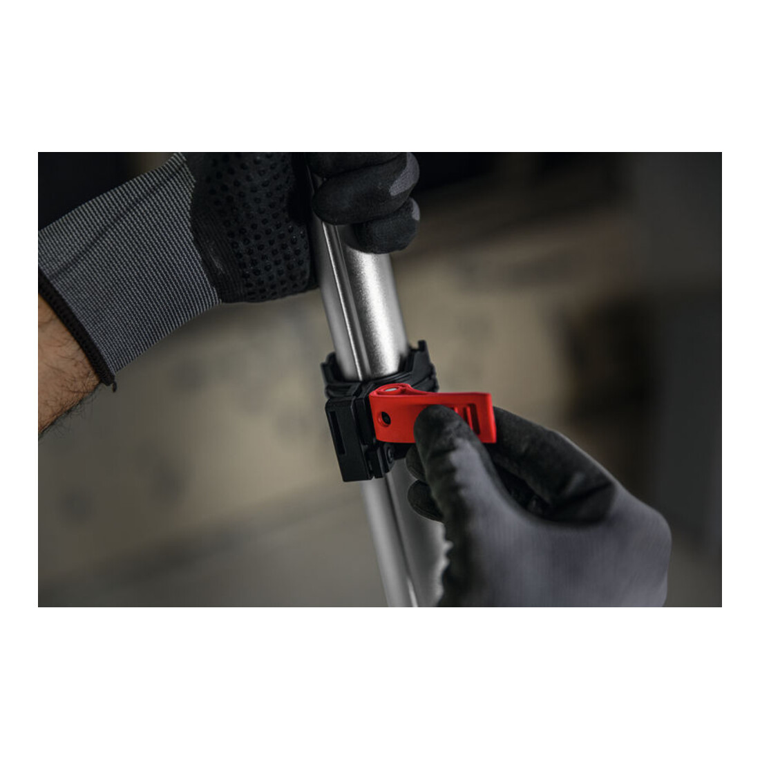 Bosch Lampada da cantiere a batteria GLT18V-5000