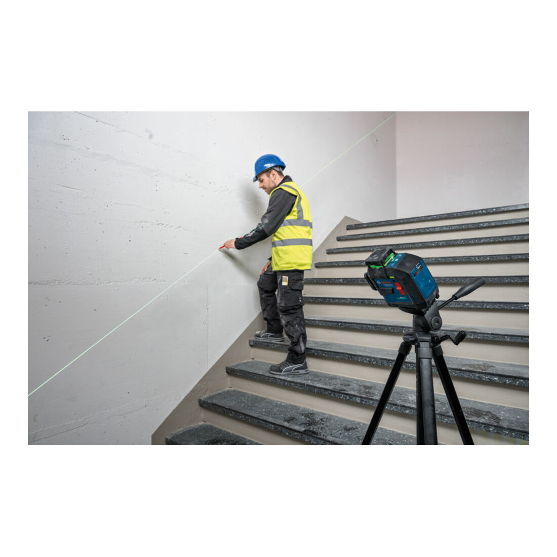 Bosch Linienlaser GLL 80-33 G, BA 3,7 V 3,0 Ah XL + câble USB-C® dans mallette artisan