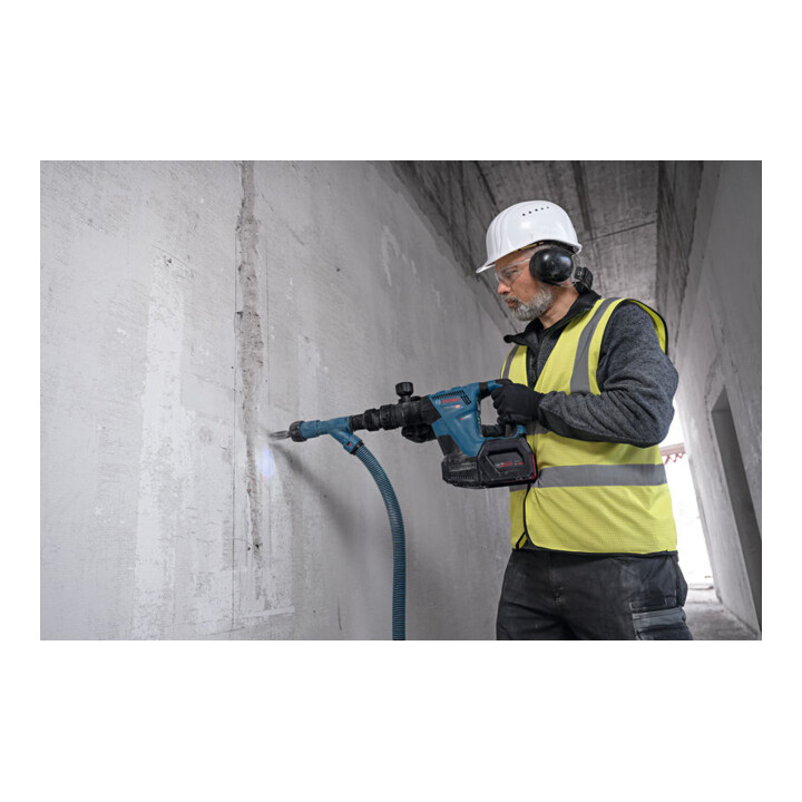 Bosch Marteau perforateur sans fil SDS max GSH 18V-5 dans XL-BOXX