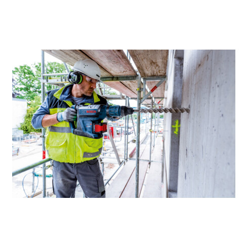 Bosch Martello perforatore a batteria BITURBO con SDS max GBH 18 V-45 C, 2 x batterie ProCORE18V 12,0 Ah