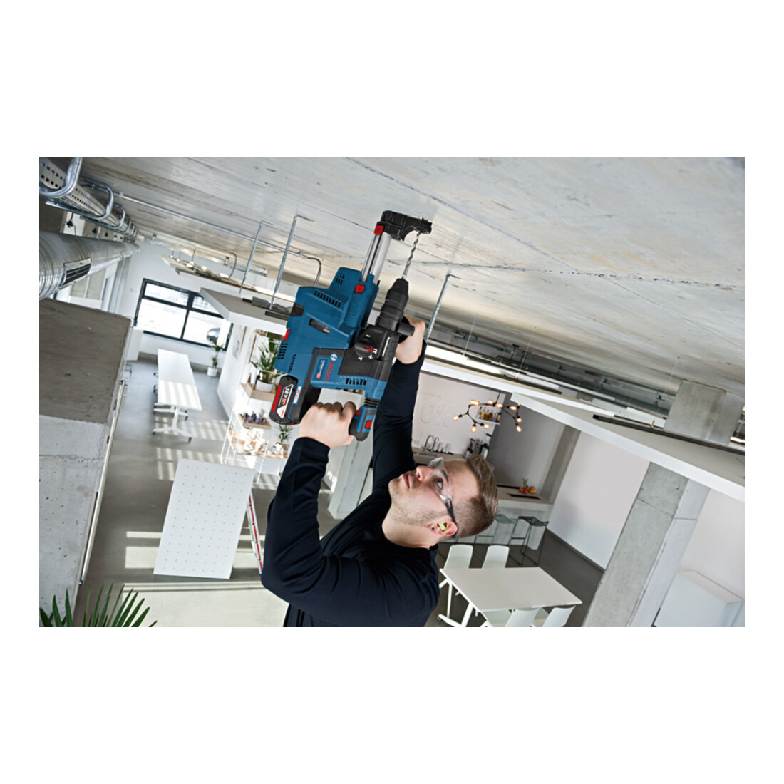 Bosch Martello perforatore a batteria con SDS plus GBH 18V-26 Solo Version L-BOXX