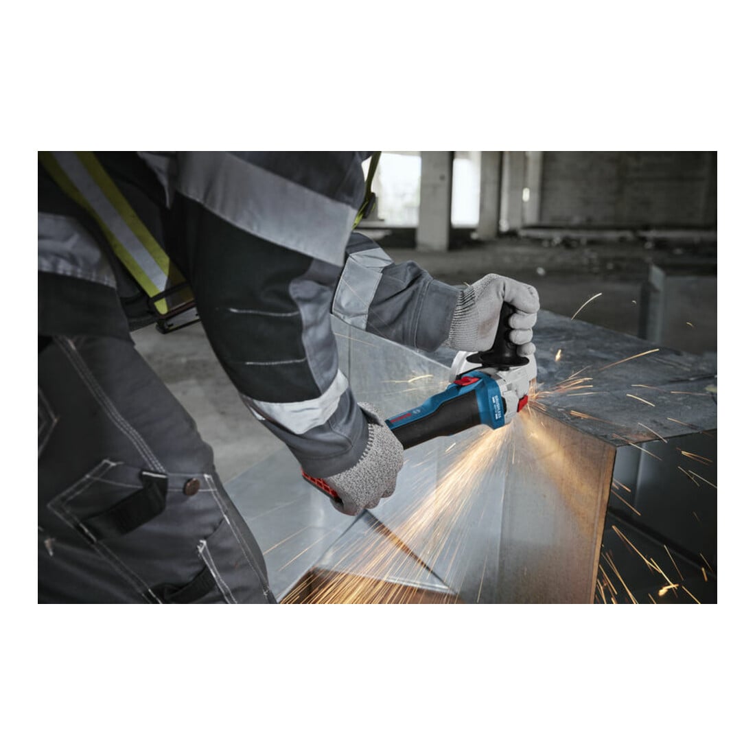 Bosch Meuleuse d’angle sans fil GWS 18V-8