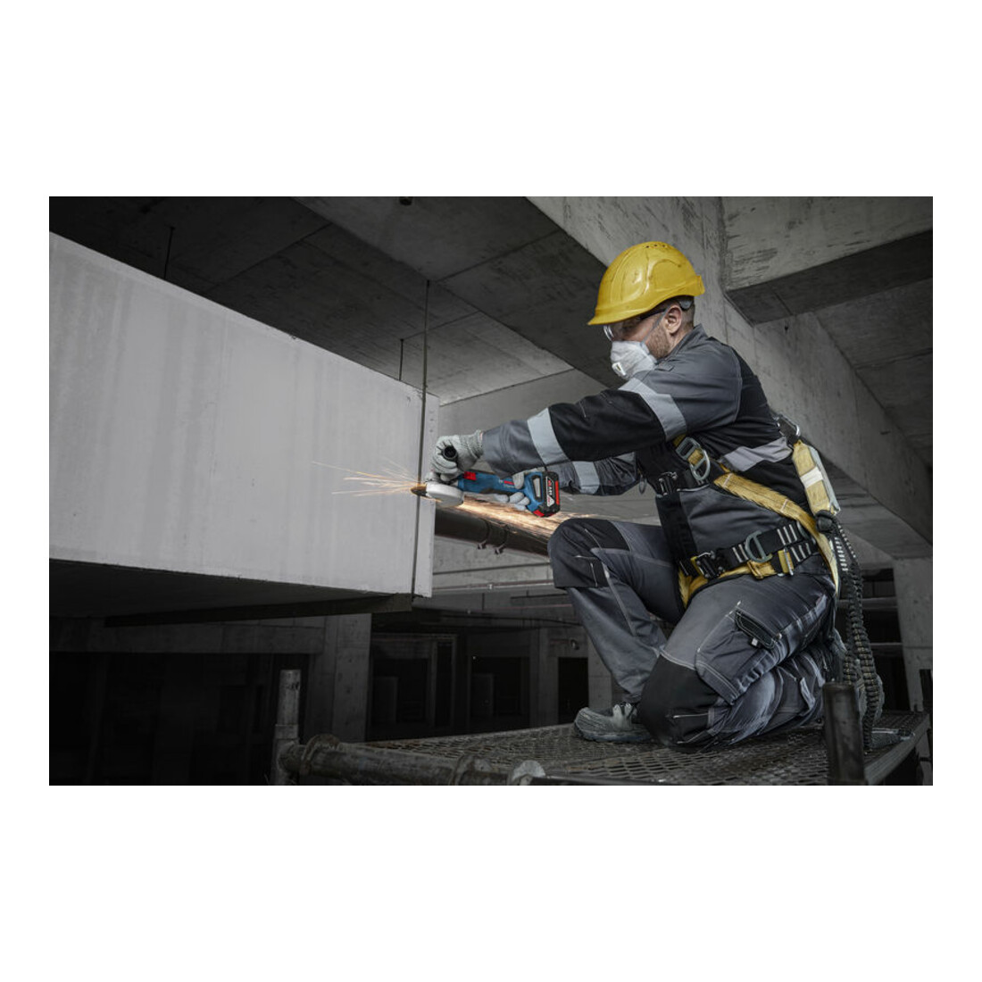 Bosch Meuleuse d’angle sans fil GWS 18V-8