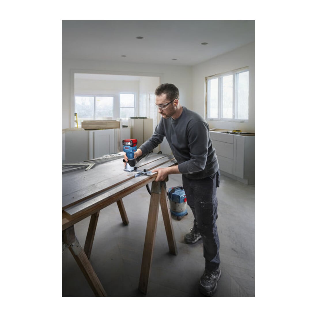Bosch Oberfräse GLF 18V-8 in L-BOXX