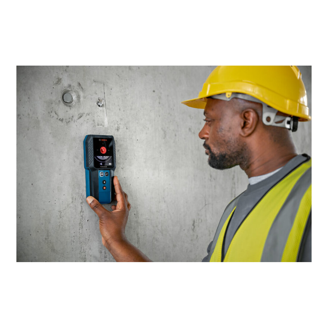 Bosch Ortungsgerät GMS 120-27 mit Tasche; 2 x 1,5 V LR6-Batterie (AA)