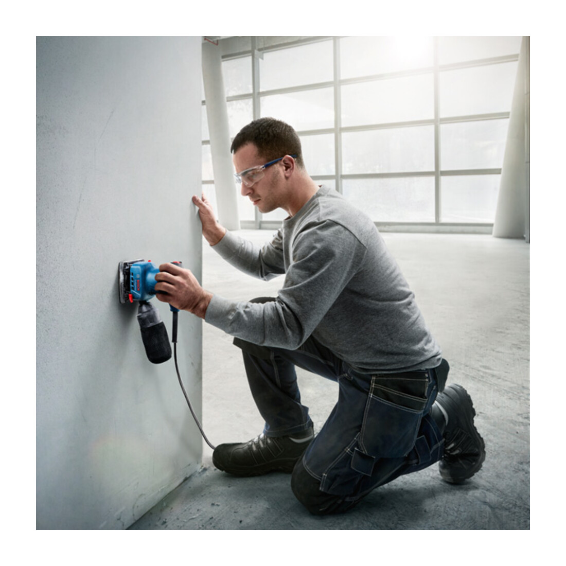 Bosch Ponceuse vibrante GSS 140 A
