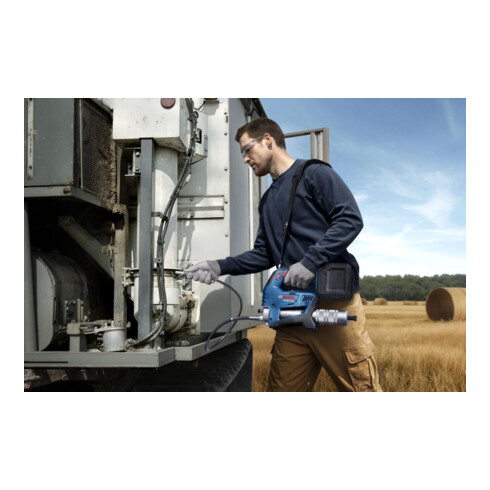 Bosch Presse à graisse à cartouche sans fil GFP 18V-10 dans XL-BOXX (solo; XL)