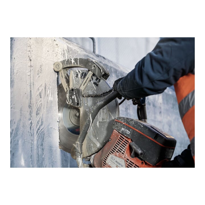 Bosch PRO Concrete Diamanttrennscheibe 300 x 20,00/25,40 x 2,8 x 15 mm