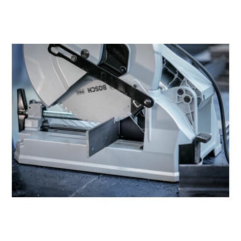 Bosch PRO Steel Sägeblatt Kreissägeblatt für Kreissägen, 305 x 2,2 x 25,4 mm, T72