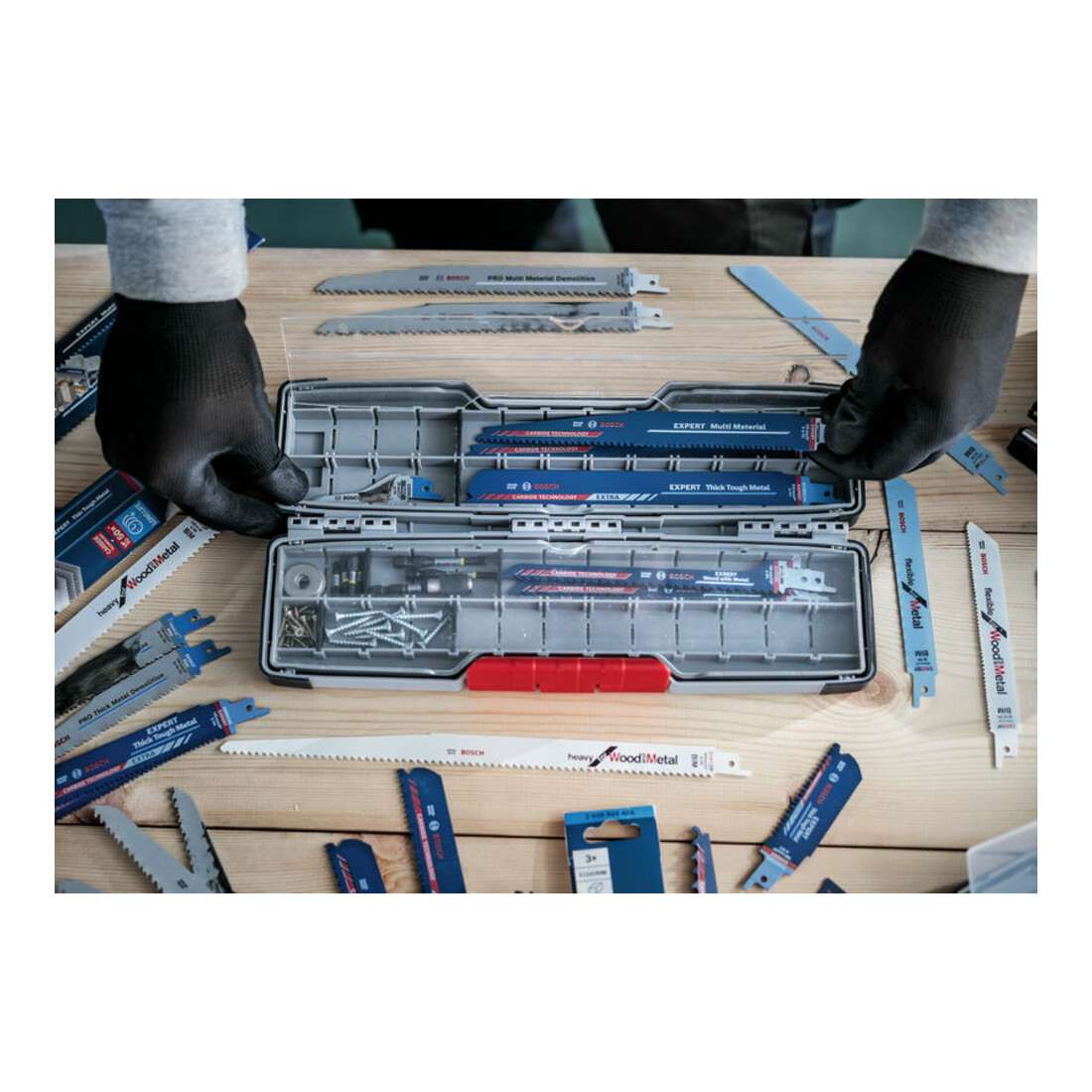 Bosch PRO Tough Box Small für Zubehör, 43 x 87 x 210 mm