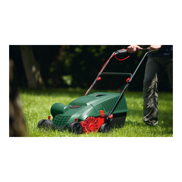 Bosch Rasenlüfter UniversalRake 900