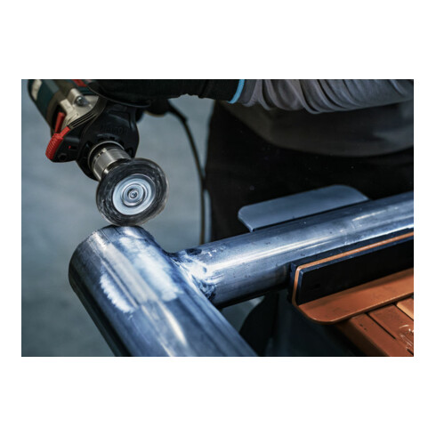 Bosch staalborstel met gegolfde draad