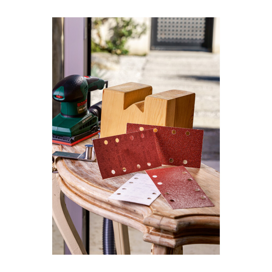 Bosch Schleifblatt-Set für Schwingschleifer, 8 Löcher, 93 x 185 mm, 40-120