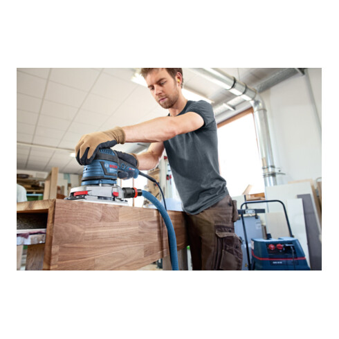 Bosch Schwingschleifer GSS 230 AVE mit L-BOXX