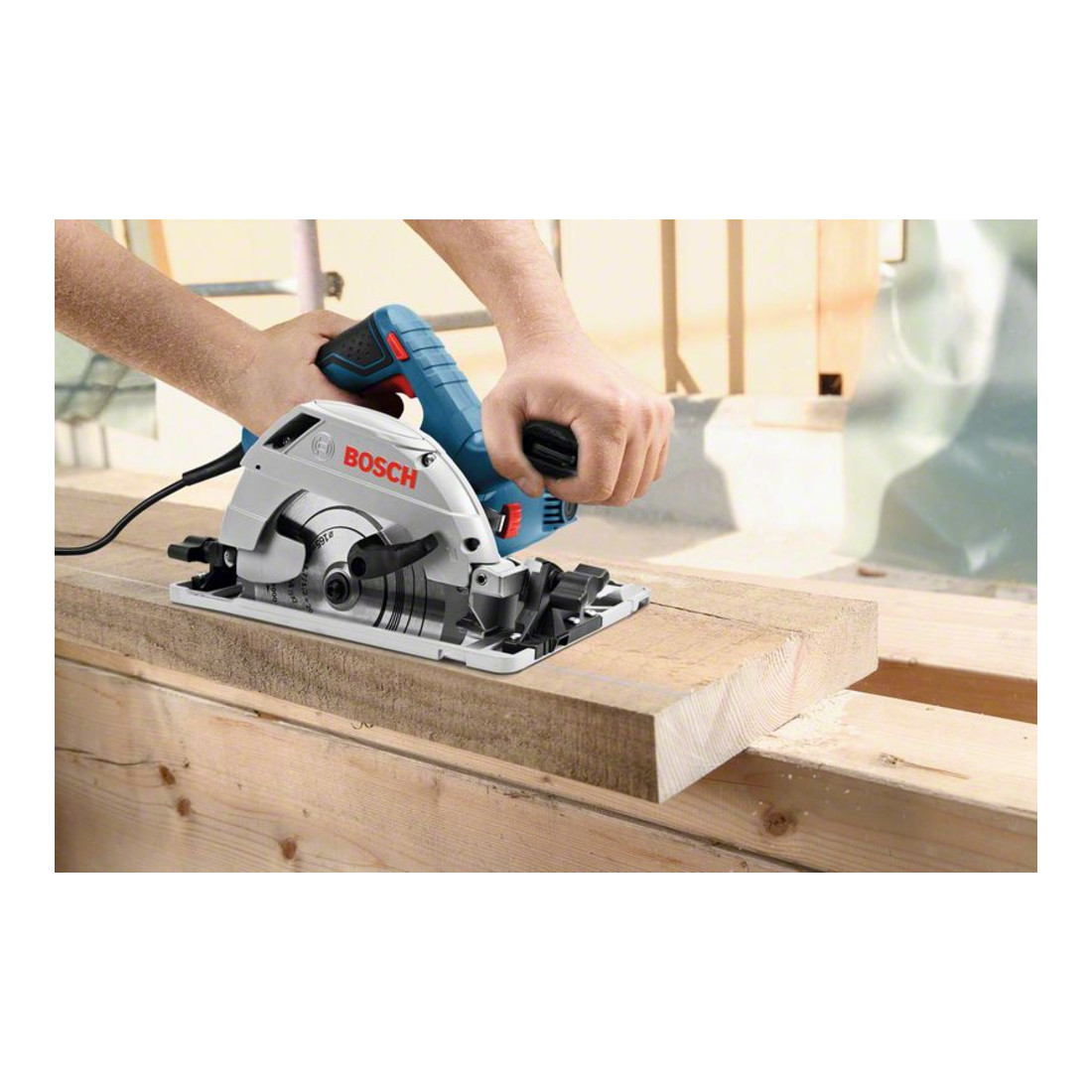 BOSCH Scie circulaire électroportative GKS55GCE