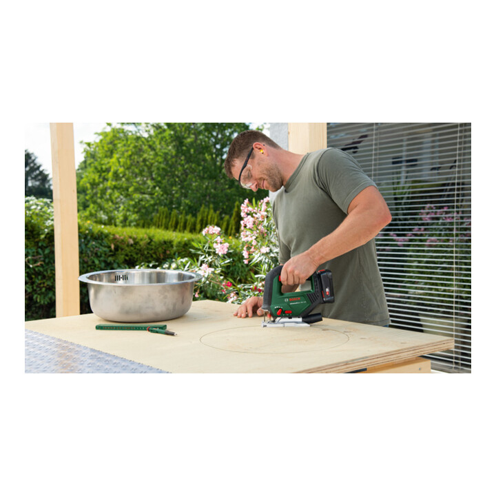 Bosch Scie sauteuse sans fil AdvancedSaw 18V-140, 1 x batterie PBA 18V 2.0Ah