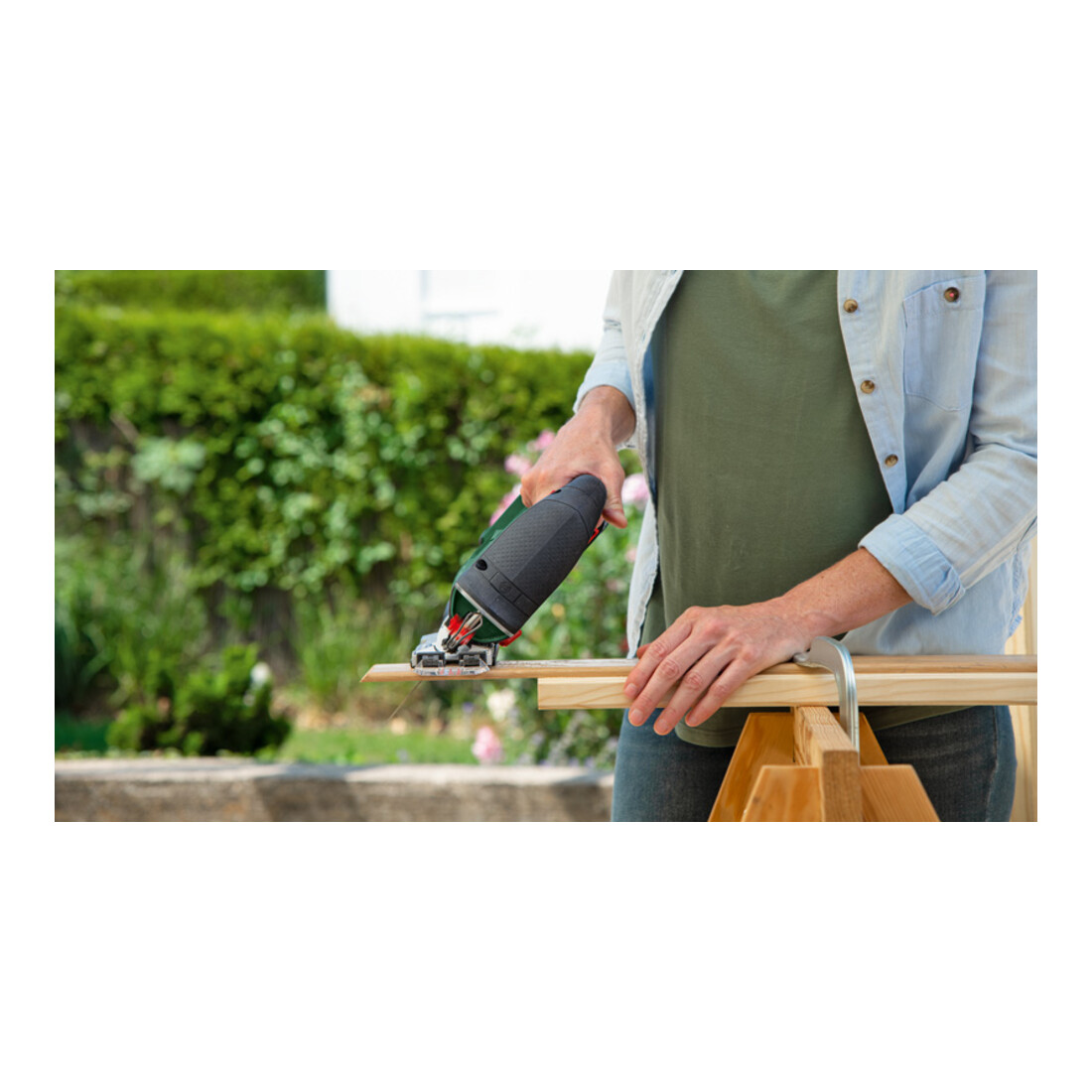 Bosch Scie sauteuse sans fil AdvancedSaw 18V-140, 1 x batterie PBA 18V 2.0Ah