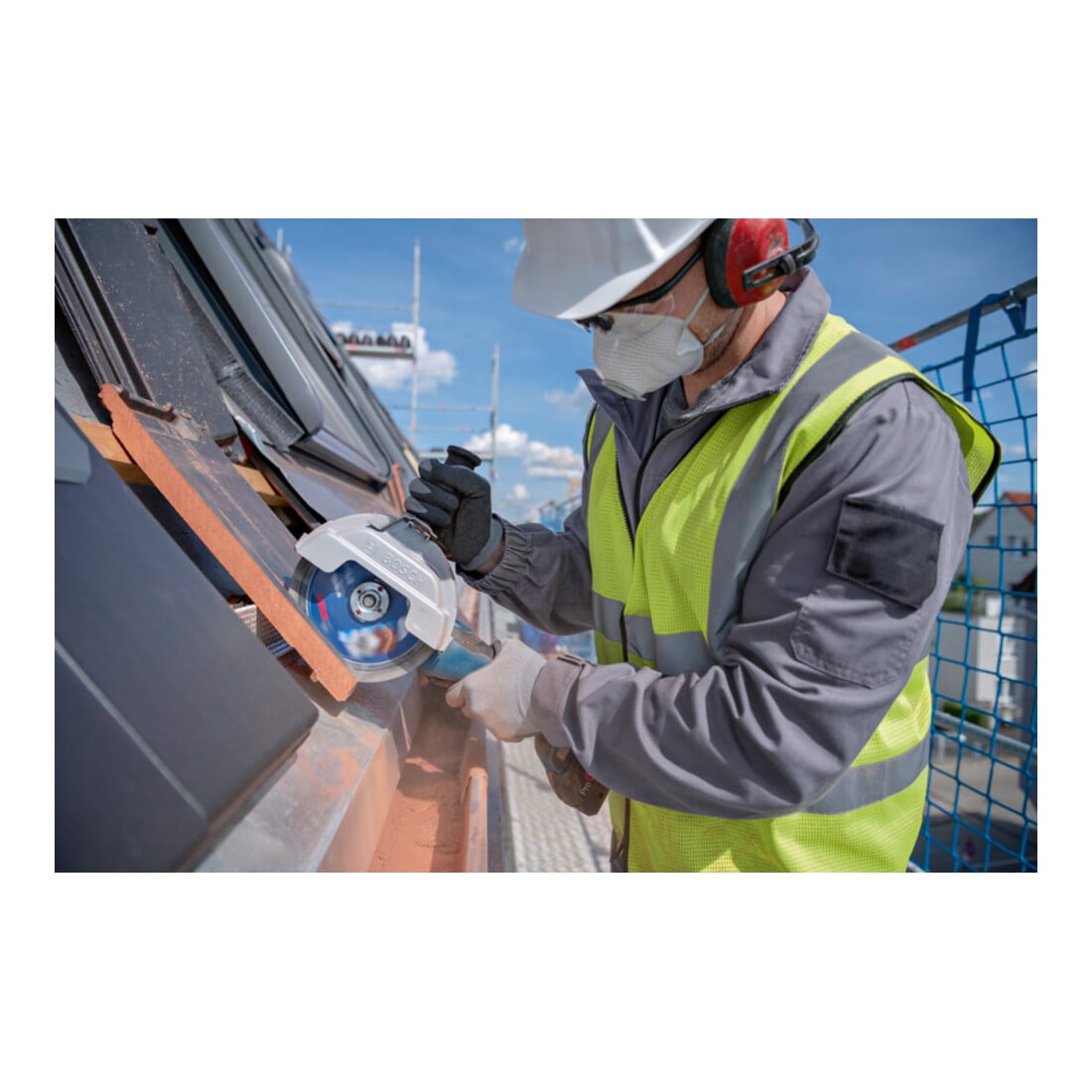 Bosch Smerigliatrice Angolare a Batteria GWS 18V-180 P senza Batteria