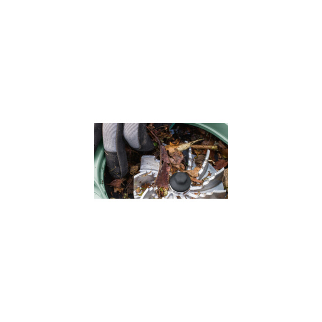 Bosch Souffleur de jardin UniversalGardenTidy 3000