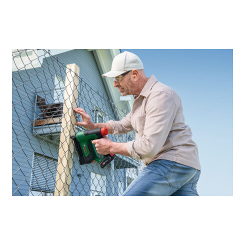 Bosch Sparapunti a batteria AdvancedTacker 18V-25