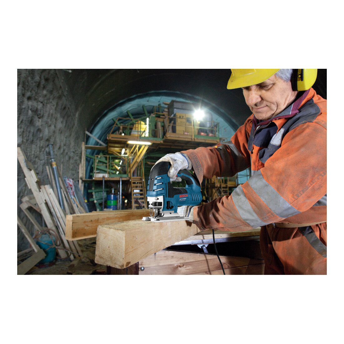 Bosch Stichsäge GST 150 BCE mit L-BOXX