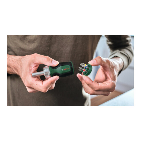 Bosch Stubby Bit-Ratschenschraubendreher mit 6 Bits (Magazin 2)