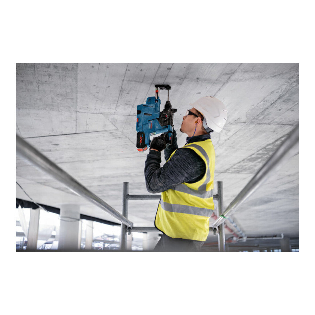 Bosch Trapano a percussione a batteria con SDS plus GBH 18V-24 C