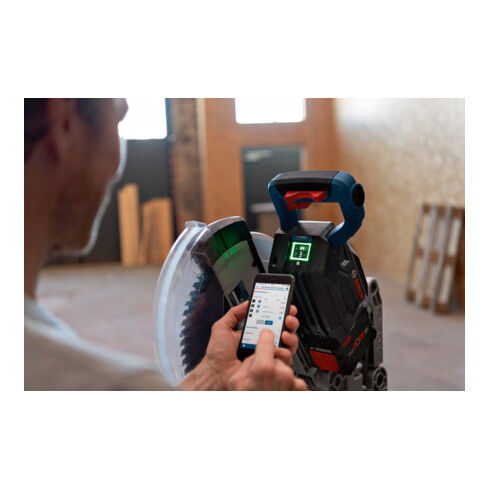 Bosch Troncatrice a batteria BITURBO GCM18V-305 GDC