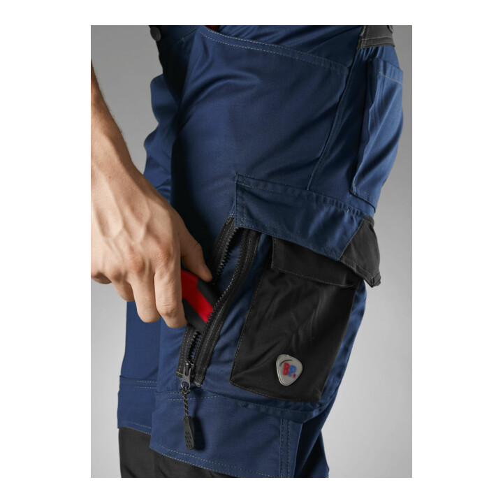 BP® Leichte Arbeitshose mit Kniepolstertaschen, nachtblau/schwarz, Gr. 52, Länge n