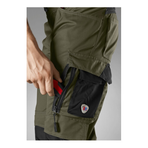 BP® Leichte Arbeitshose mit Kniepolstertaschen, oliv/schwarz